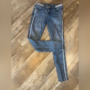 True Religion size 26 mid rise super skinny blue jeans, white trim down leg